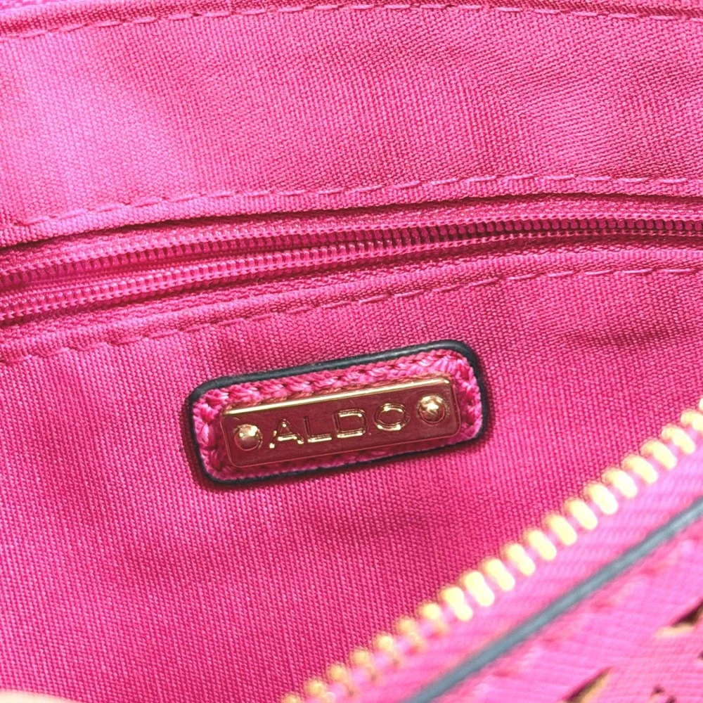 Aldo‎ Hot Pink Laser Cut Wristlet Clutch Bag Gold Hardware Diamond Pattern EUC